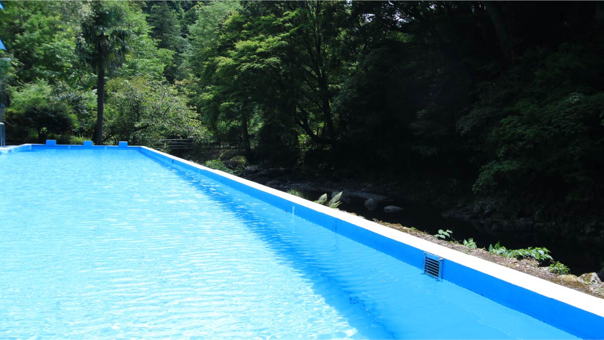 夏季限定 温泉プール